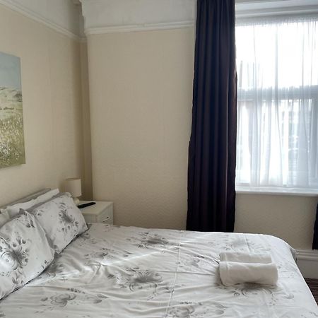San Diego Guest House - Near Pleasure Beach Μπλάκπουλ Εξωτερικό φωτογραφία